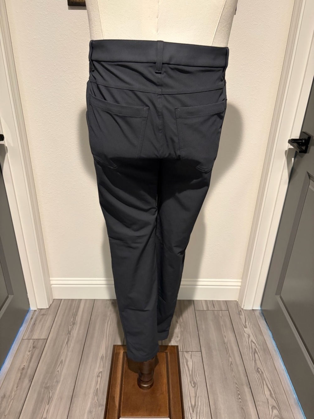 Men's Lululemon Skinny Fit ABC Warpstreme Pants - Charcoal - Picture 3 of 4